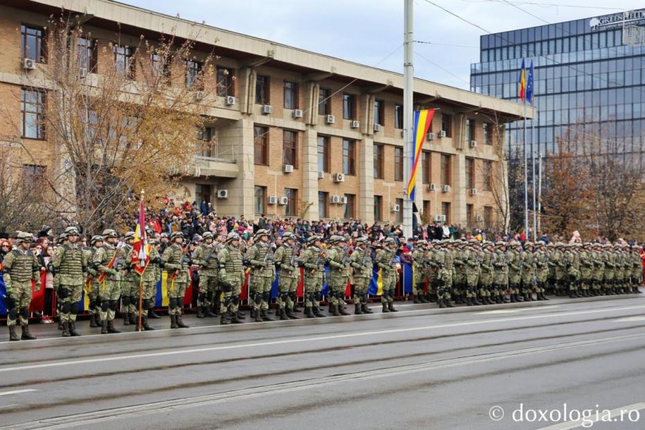 Militarii ieșeni, prezenți la festivitatea organizată cu prilejul Zilei Naționale / Foto: Flavius Popa